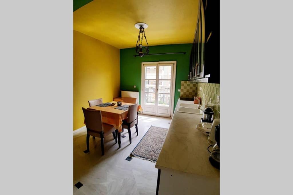 2 Floor Apartment In Kalamaria,Thessaloniki. Exterior foto